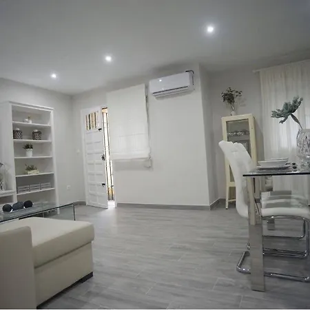 Apartamento Alfaros Apartamento